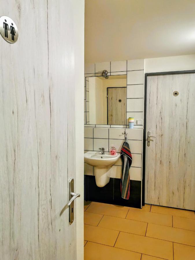 Suteren "Podhoubi" Apartment Broumov Exterior photo